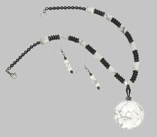 White Howlite & Hematite Necklace & Earrings - Image 6