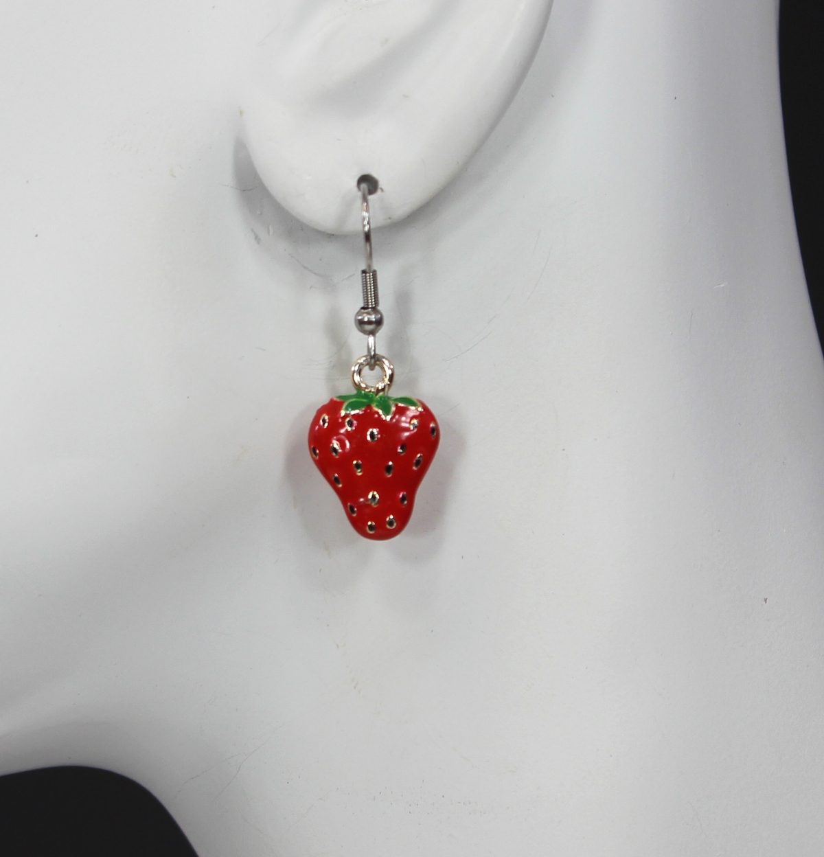 Meadowlark Strawberry Signature Hoop Earrings - Sterling Silver - Walker &  Hall